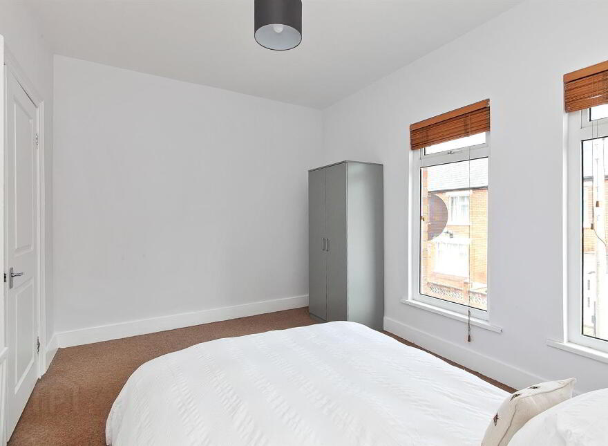 20 Lichfield Avenue, Belfast, BT5 5JQ