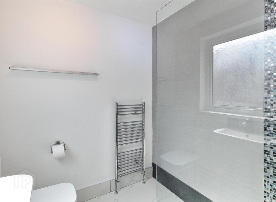 20 Lichfield Avenue, Belfast, BT5 5JQ