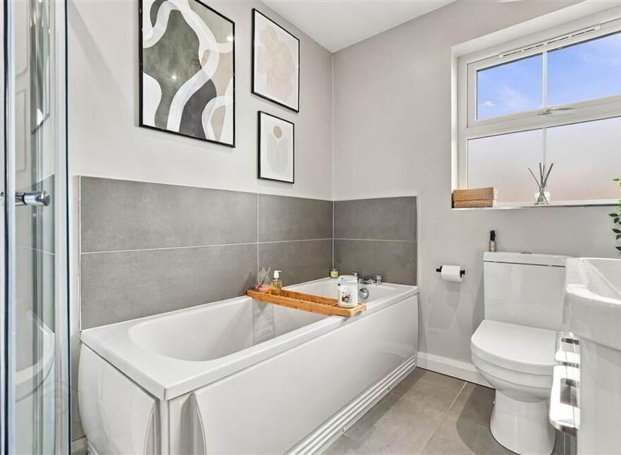 27 Quarry Hill, Ahoghill, Ballymena, BT42 1PZ
