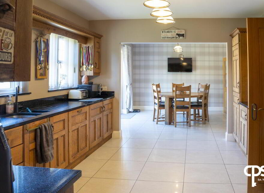 5 Burrels Glen, Omagh, BT78 4QX