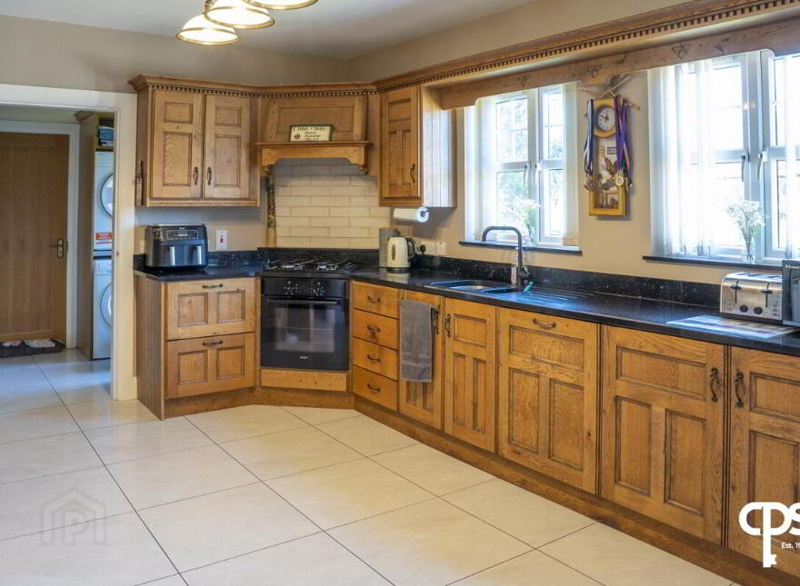 5 Burrels Glen, Omagh, BT78 4QX