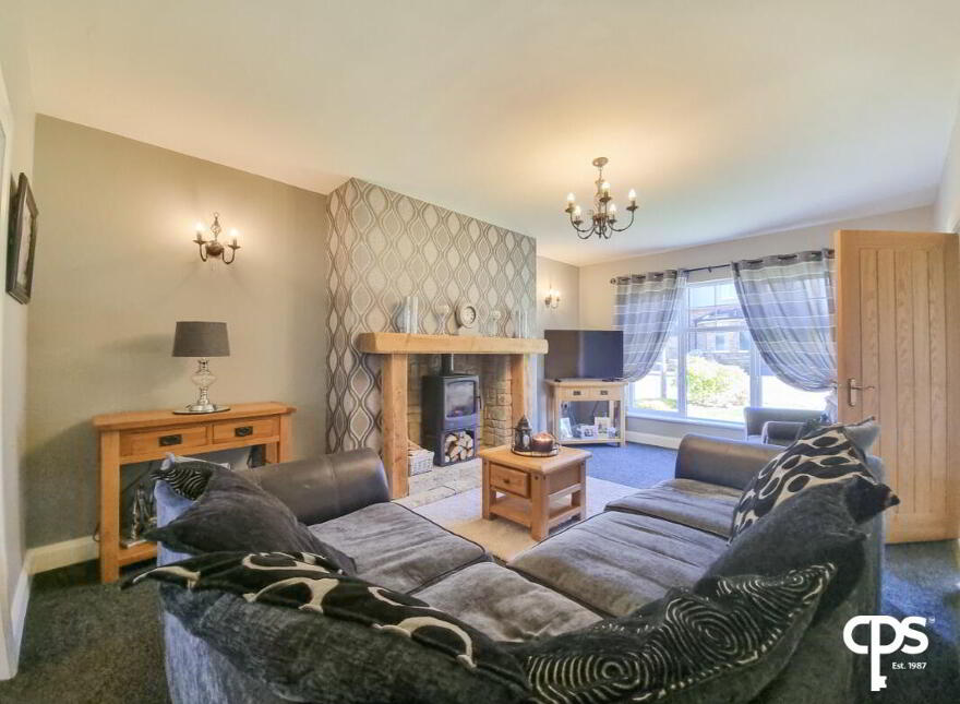 5 Burrels Glen, Omagh, BT78 4QX