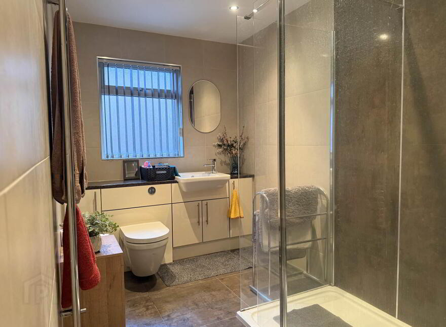 12 Sandringham Place, Carrickfergus, BT38 9EQ