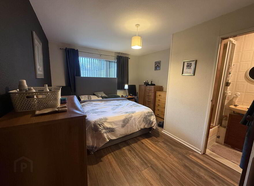 12 Sandringham Place, Carrickfergus, BT38 9EQ