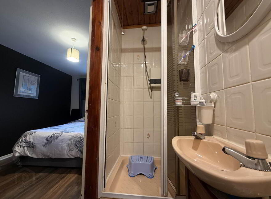 12 Sandringham Place, Carrickfergus, BT38 9EQ