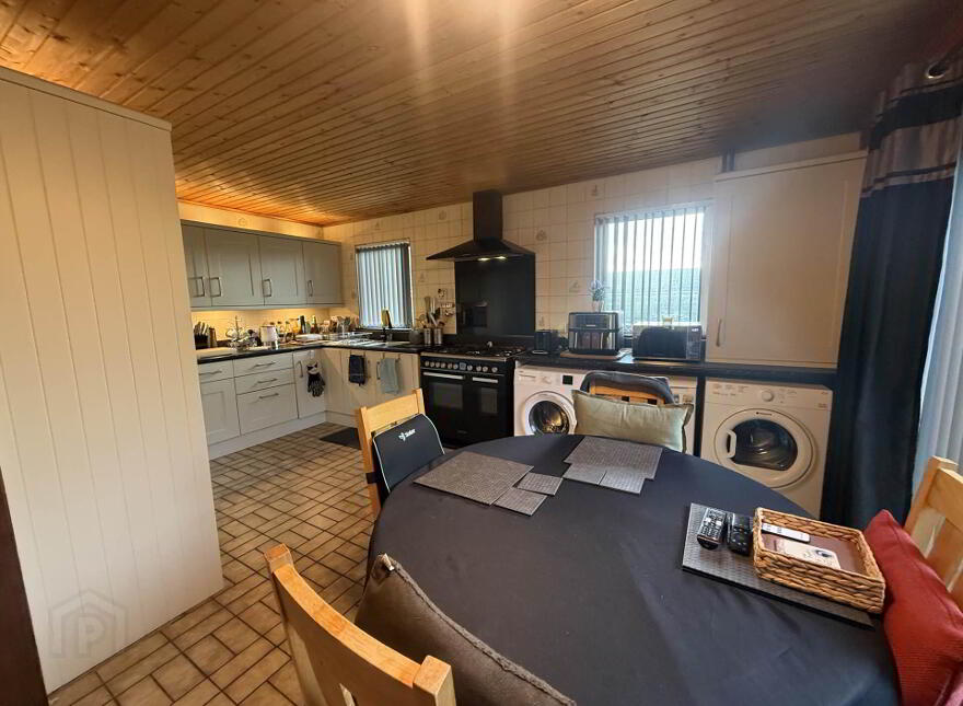 12 Sandringham Place, Carrickfergus, BT38 9EQ