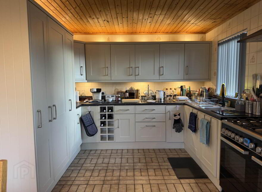 12 Sandringham Place, Carrickfergus, BT38 9EQ