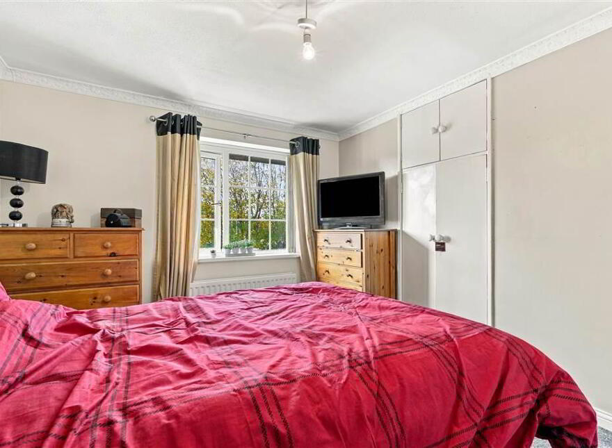 17 Shetland Gardens, Ballymena, BT42 4ER