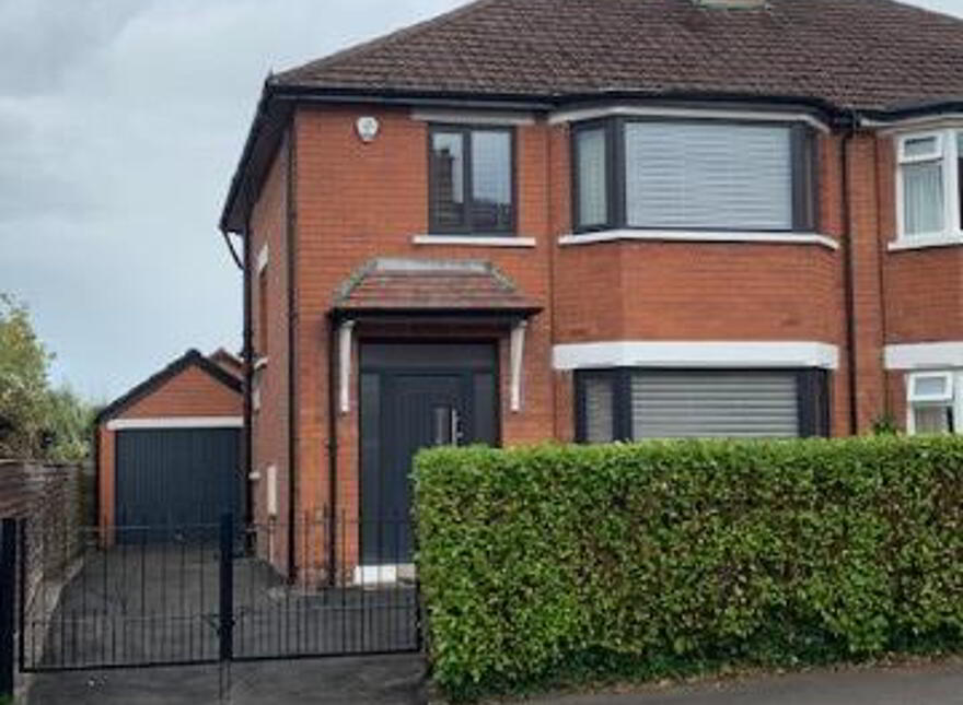 Willesden Park, Stranmillis, Belfast, BT9 5GY photo