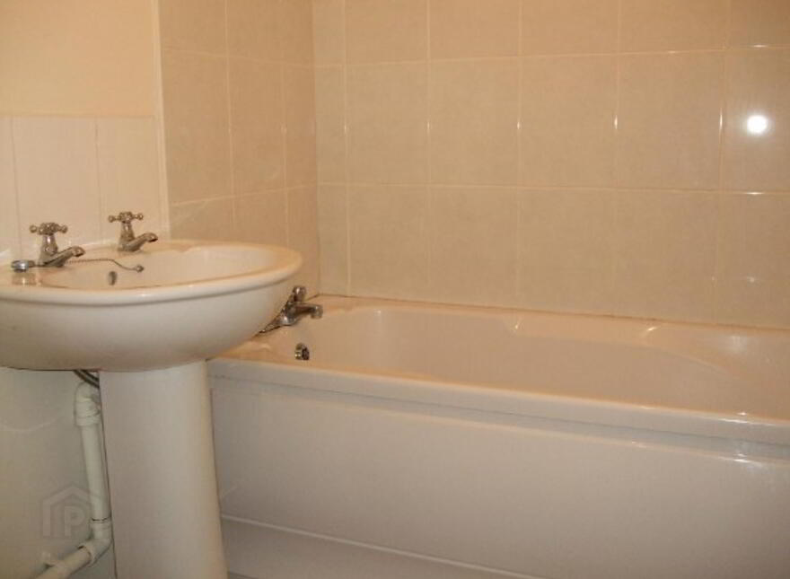 54 Silverwood Green, Lurgan, BT66 6SS
