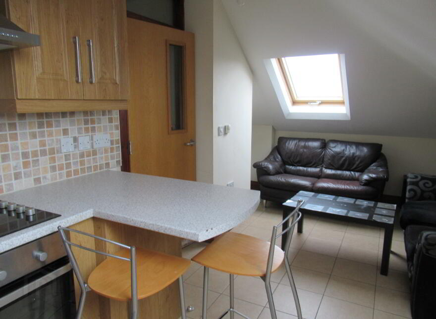 7, 142 Agincourt Avenue, Belfast, BT7 1QD