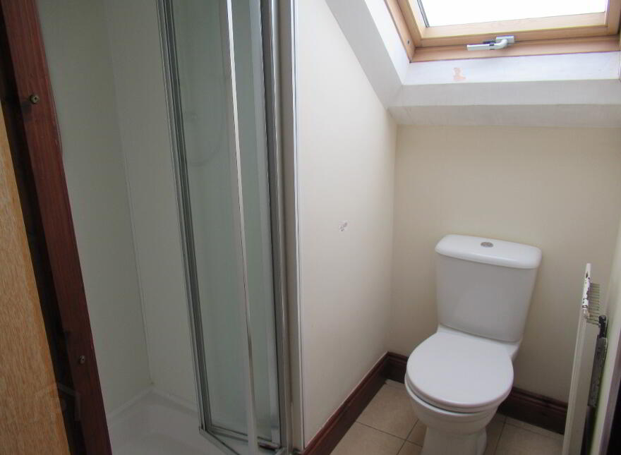7, 142 Agincourt Avenue, Belfast, BT7 1QD