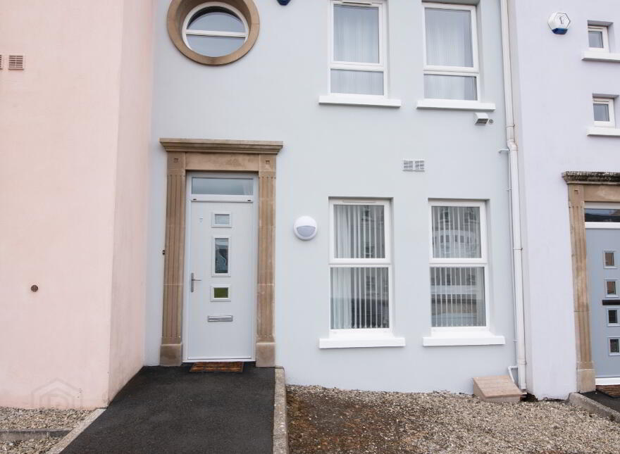 7 West Strand Avenue, Portrush, BT56 8ET