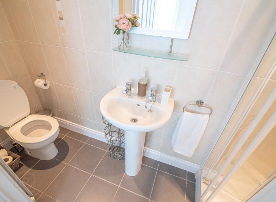 7 West Strand Avenue, Portrush, BT56 8ET