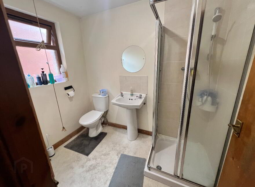 53 Farnham Street, Belfast, BT7 2FL