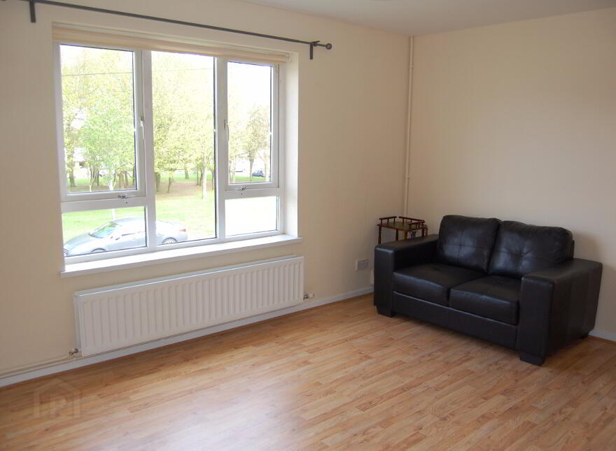 29d Inishowen Drive, Belfast, BT10 0EU