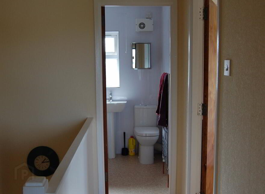 29d Inishowen Drive, Belfast, BT10 0EU