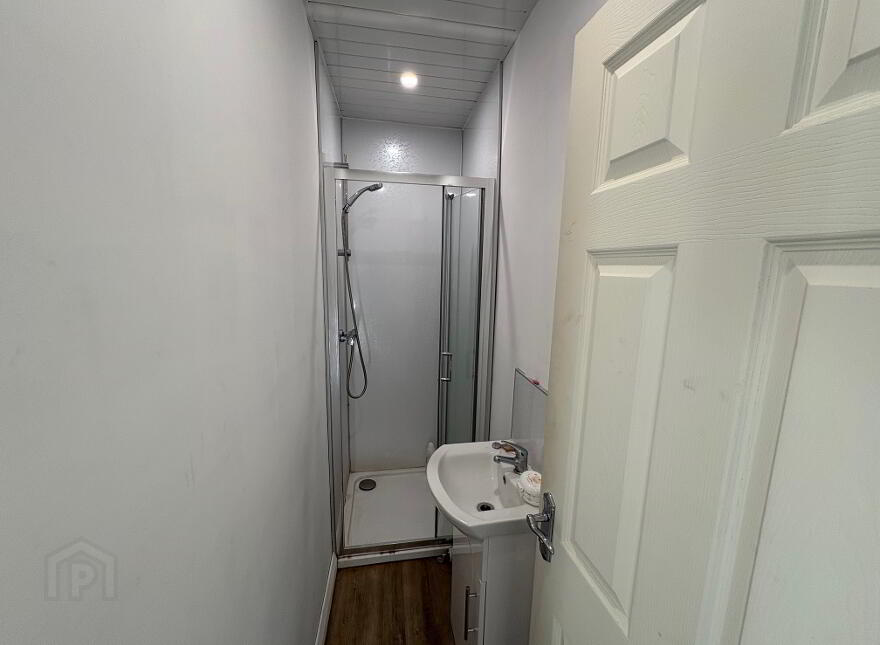132 Dunluce Avenue, Lisburn Road, Belfast, BT9 7AZ