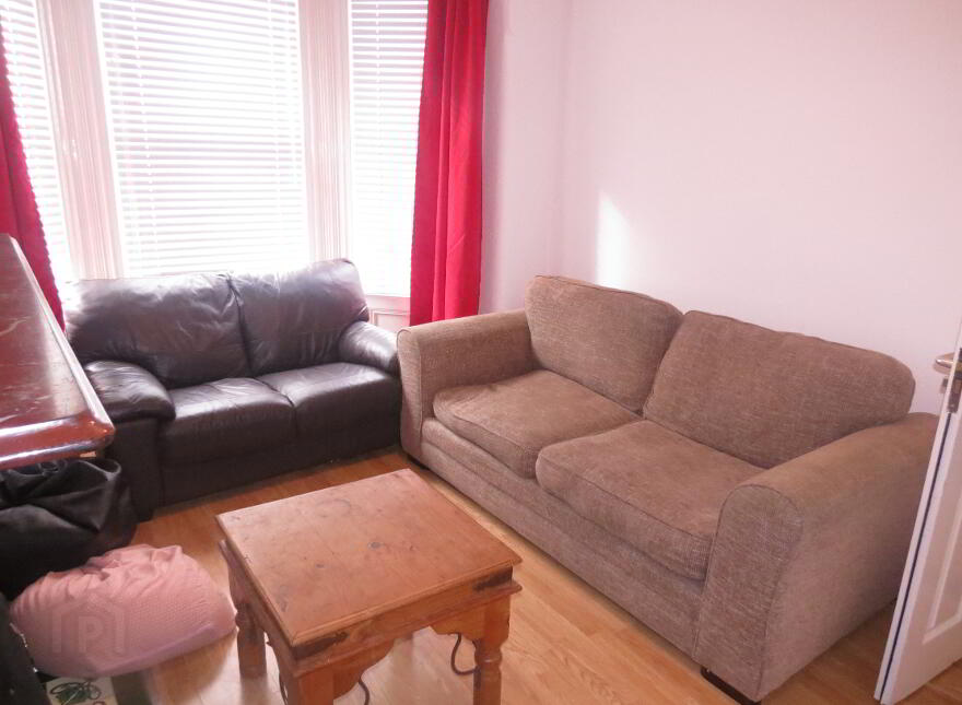 24 Elaine Street, Stranmillis, Belfast, BT9 5AR