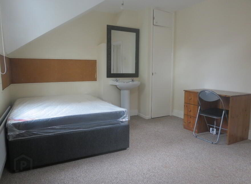 120 University Avenue, Belfast, BT7 1GZ
