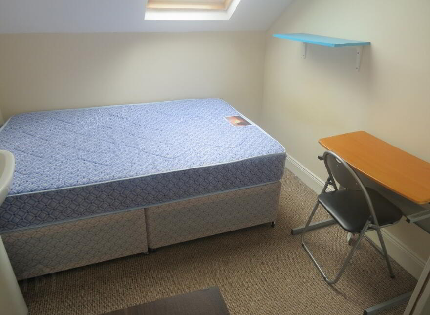 120 University Avenue, Belfast, BT7 1GZ