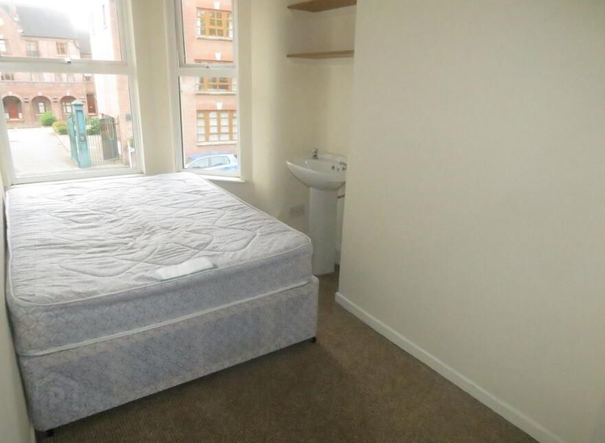 120 University Avenue, Belfast, BT7 1GZ