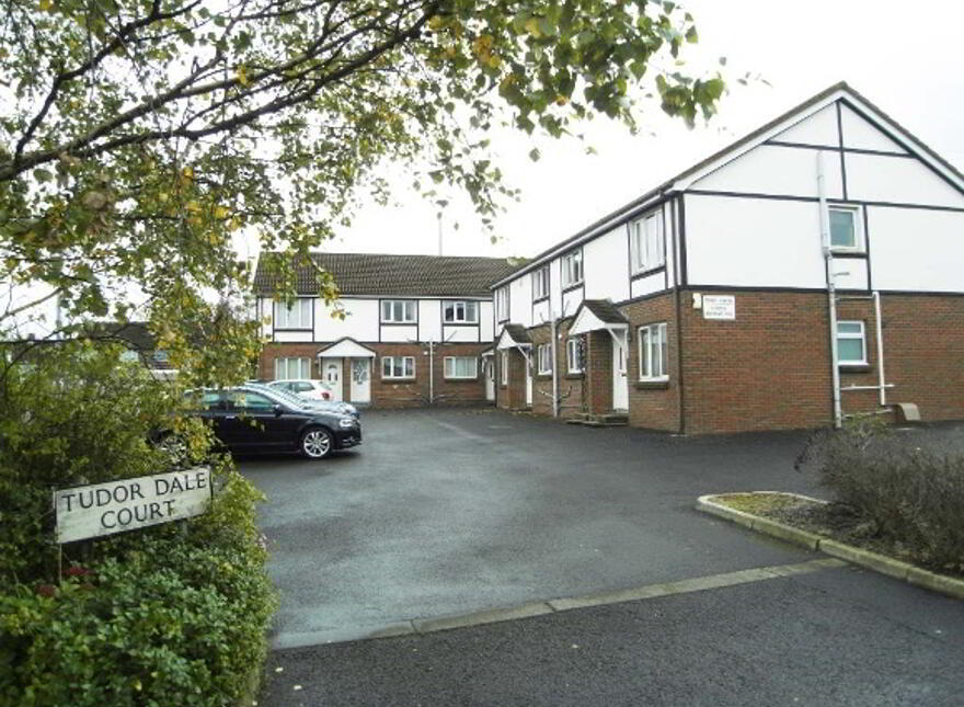 4 Tudor Dale Court, Holywood Road, Belfast, BT4 1SW