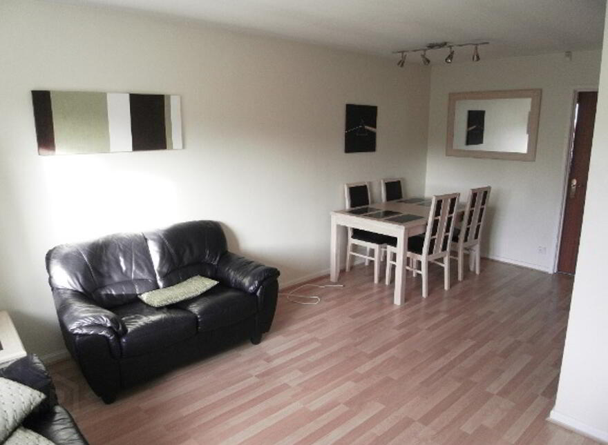 4 Tudor Dale Court, Holywood Road, Belfast, BT4 1SW