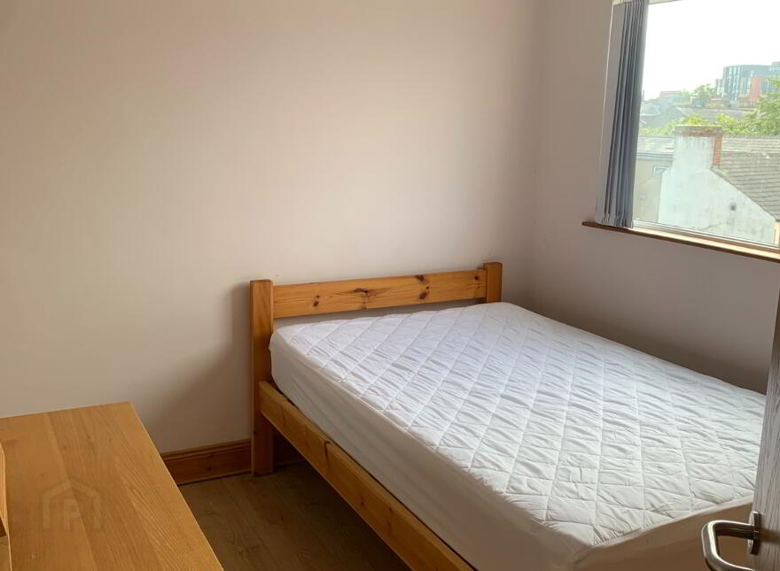 Unit 4, 13 Lawrence Street, Belfast, BT7 1LE