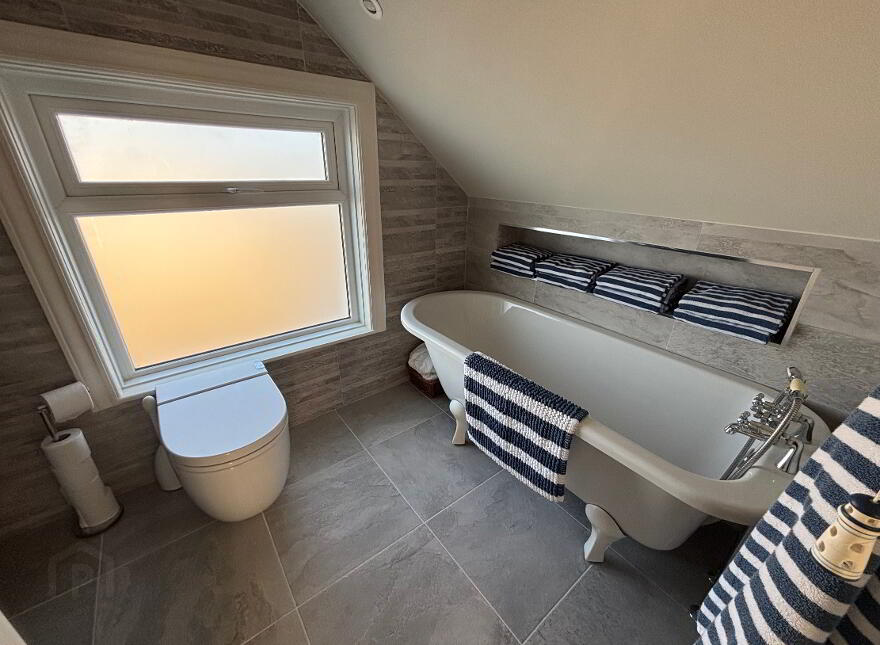 45 Portrush Road, Portstewart, BT55 7DE