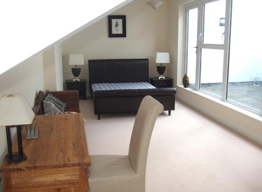 Unit 9, 18 Adelaide Park, Belfast, BT9 6FX