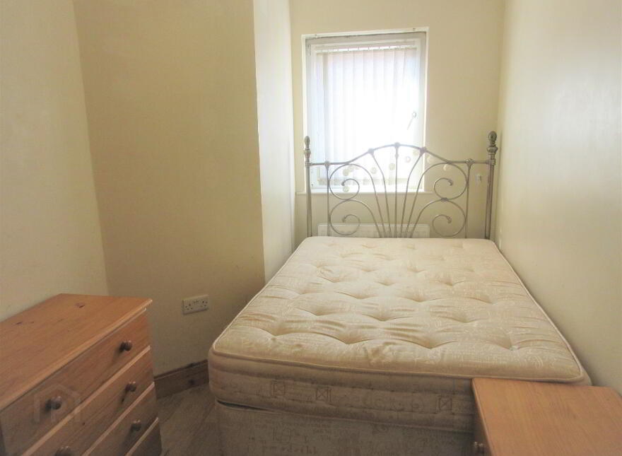 Great Apartment, 58 Agincourt Avenue, Queens Quarter!, Belfast, BT7 1PU