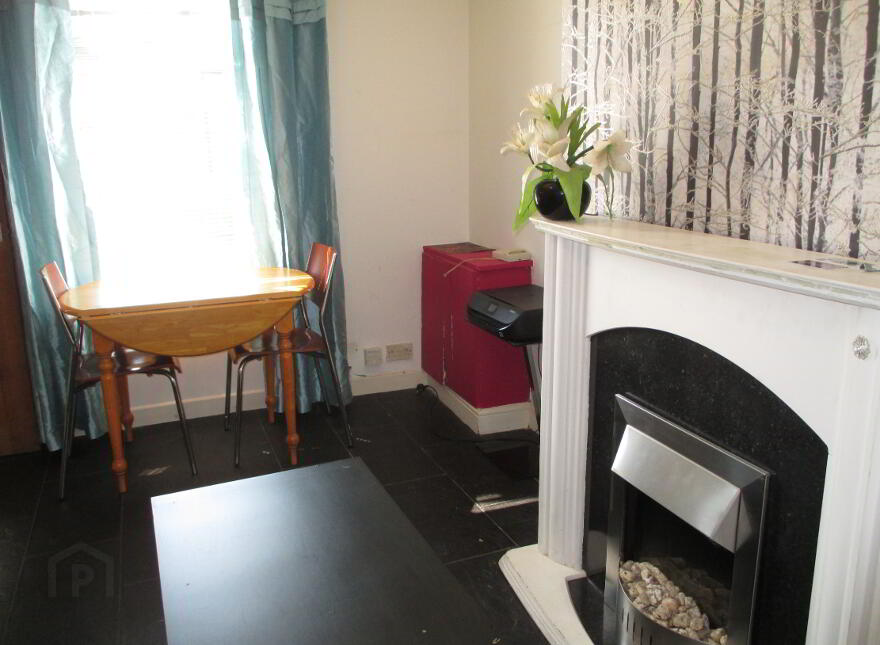 Parkgate Crescent, Belfast, BT4 1EU