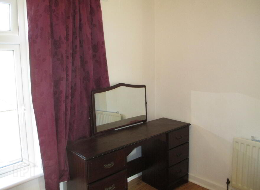 Parkgate Crescent, Belfast, BT4 1EU
