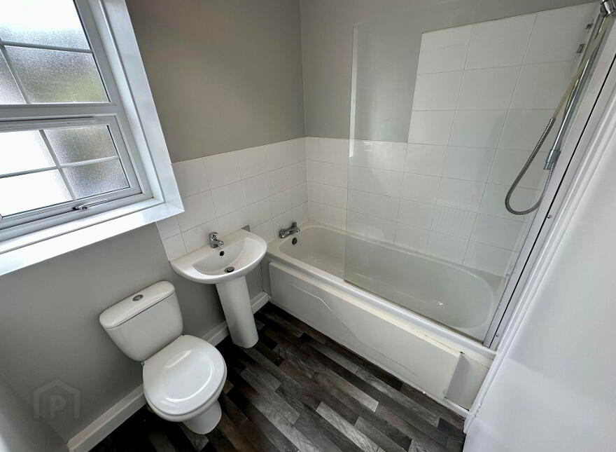Apt 6 Invermore House, Ilse Court, Mill Road, Larne, BT40 39S