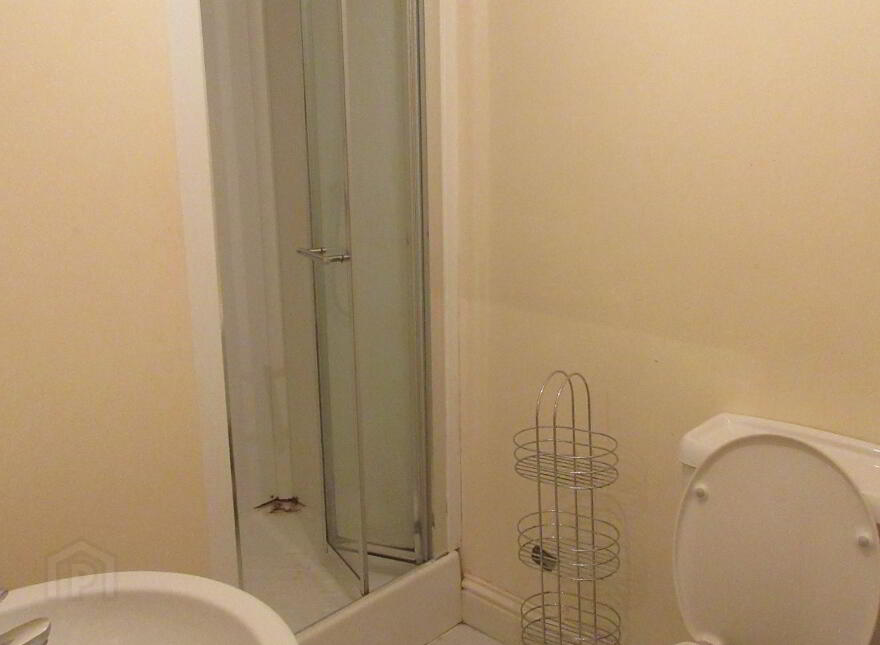 Great Apartment, 53c Agincourt Avenue, Queens University Quarter, Belfast, BT7 1QA