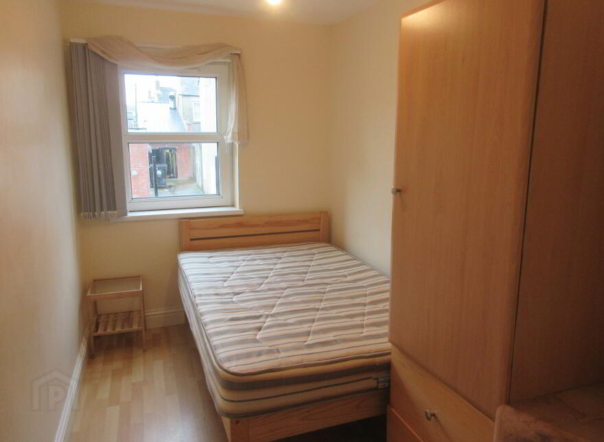 Great Apartment, 53c Agincourt Avenue, Queens University Quarter, Belfast, BT7 1QA