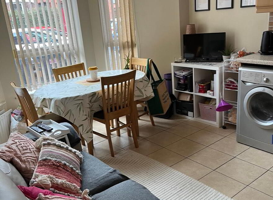 Flat 1 8 Stranmillis Park, Belfast, BT9 5AU photo