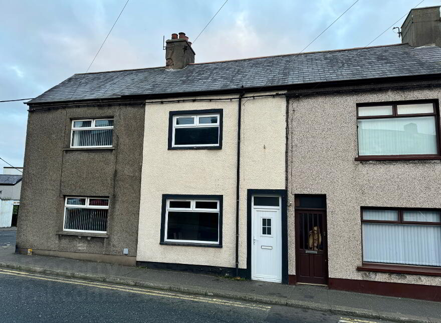 143 Old Glenarm Road, Larne, BT40 1NH photo