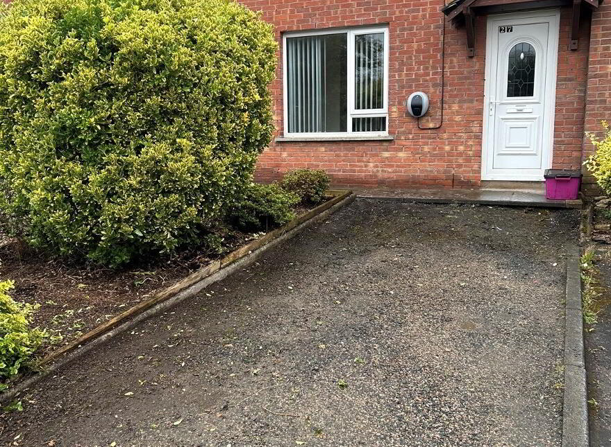 27 Hampton Parade, Belfast, BT7 3EQ