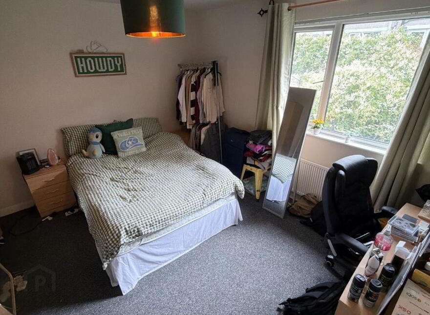 27 Hampton Parade, Belfast, BT7 3EQ