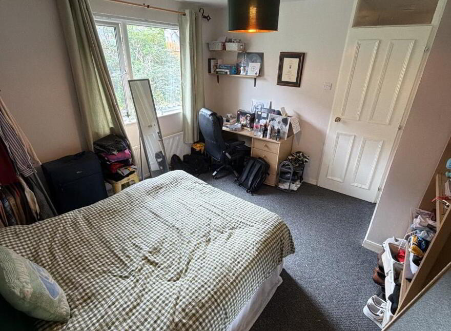 27 Hampton Parade, Belfast, BT7 3EQ