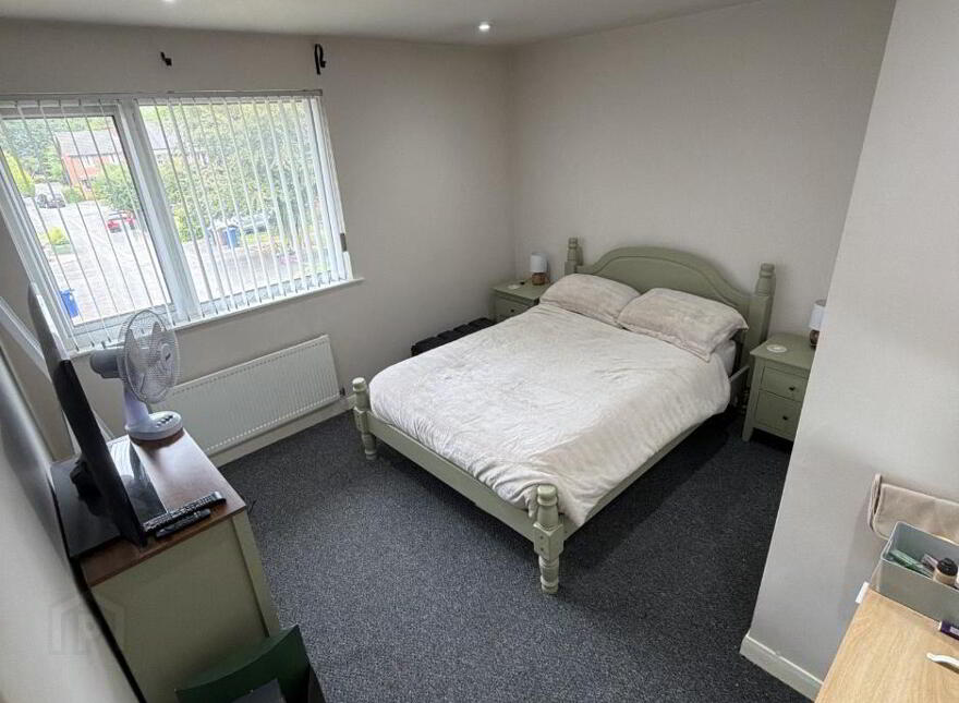 27 Hampton Parade, Belfast, BT7 3EQ