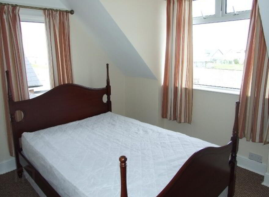 1 Strand Road, Portstewart, BT55 7LS