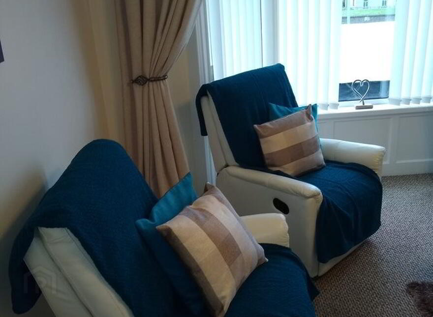 1 Strand Road, Portstewart, BT55 7LS