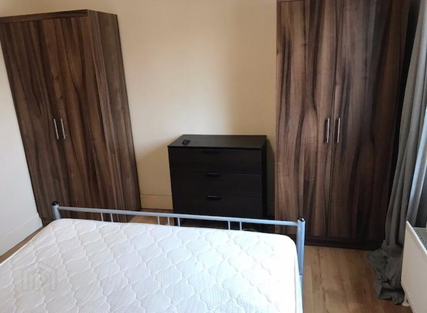 Flat 2 37 Tates Avenue, Belfast, BT9 7BY