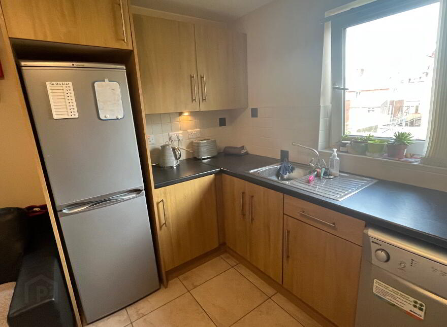 Flat 2 37 Tates Avenue, Belfast, BT9 7BY