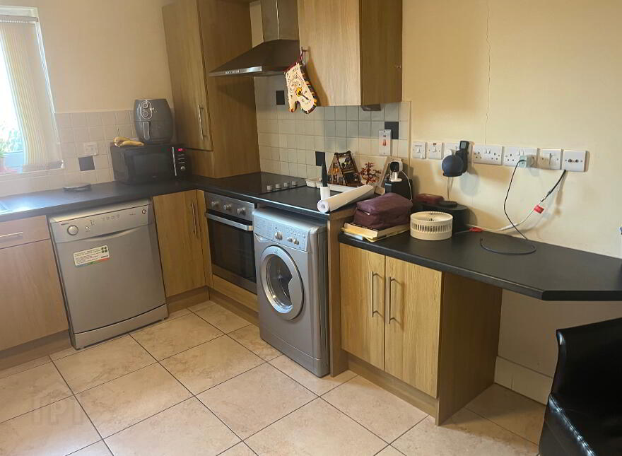Flat 2 37 Tates Avenue, Belfast, BT9 7BY