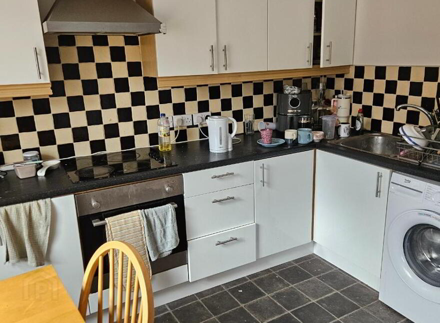 Unit B, 93 Fitzroy Avenue, Belfast, BT7 1HU