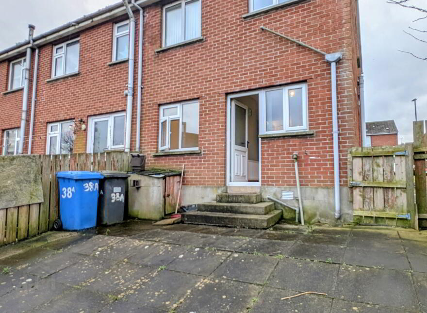 38A Winchester Park, Londonderry, BT47 6XZ